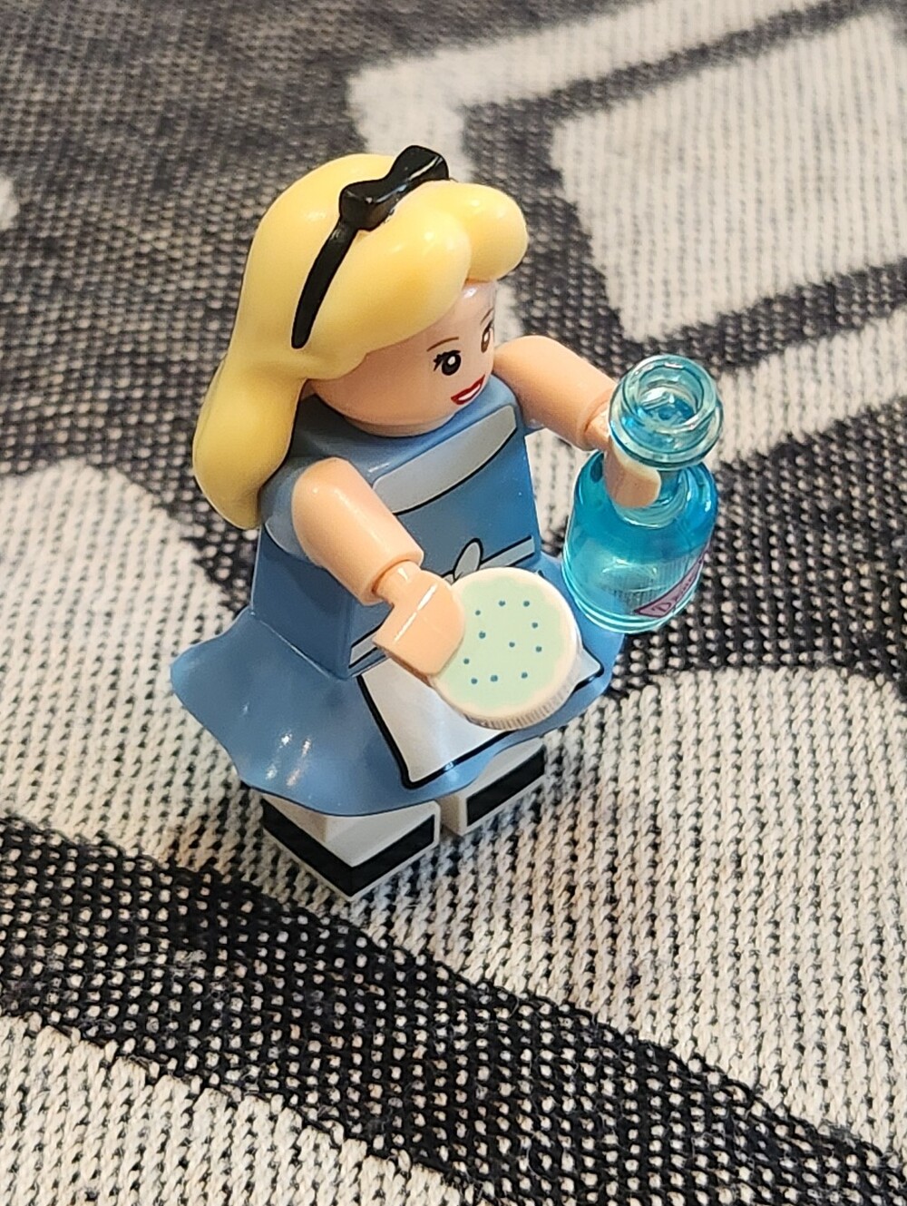 LEGO DISNEY Alice In Wonderland Series 1 Collectible Minifigures 71012 - Picture 3 of 11